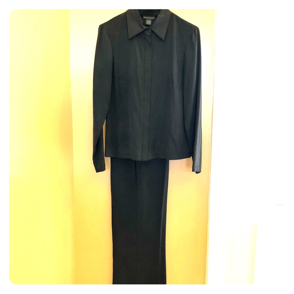 BR pants suit